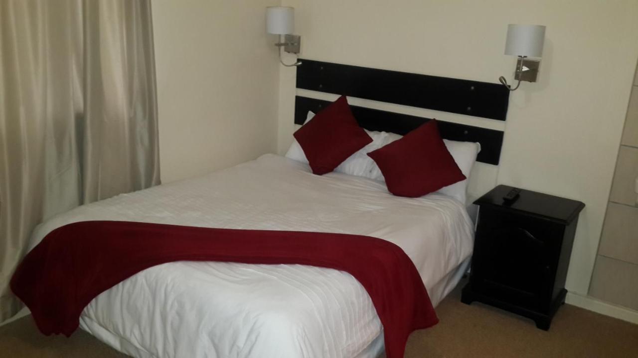 Victoria Hotel Bredasdorp Εξωτερικό φωτογραφία